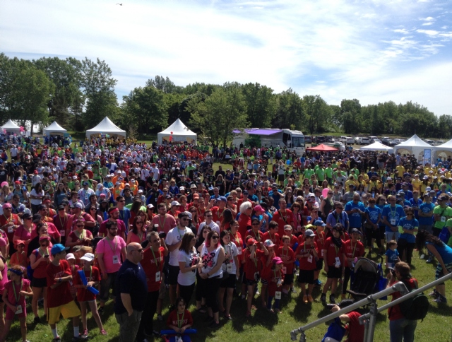 Sp�cialistes du mariage et Mitzvah au Montr�al | Producteurs de mariages et d'�v�nements � Montr�al - artistes en direct, DJ's pour mariages, c�r�monies de mariage, danseurs, mariages et �v�nements, �clairage pour votre mariage et moments sp�ciaux.