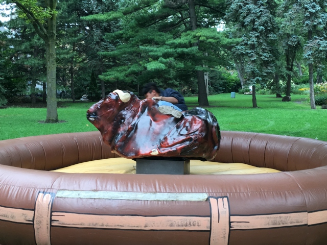 Sp�cialistes du mariage et Mitzvah au Montr�al | Producteurs de mariages et d'�v�nements � Montr�al - artistes en direct, DJ's pour mariages, c�r�monies de mariage, danseurs, mariages et �v�nements, �clairage pour votre mariage et moments sp�ciaux.