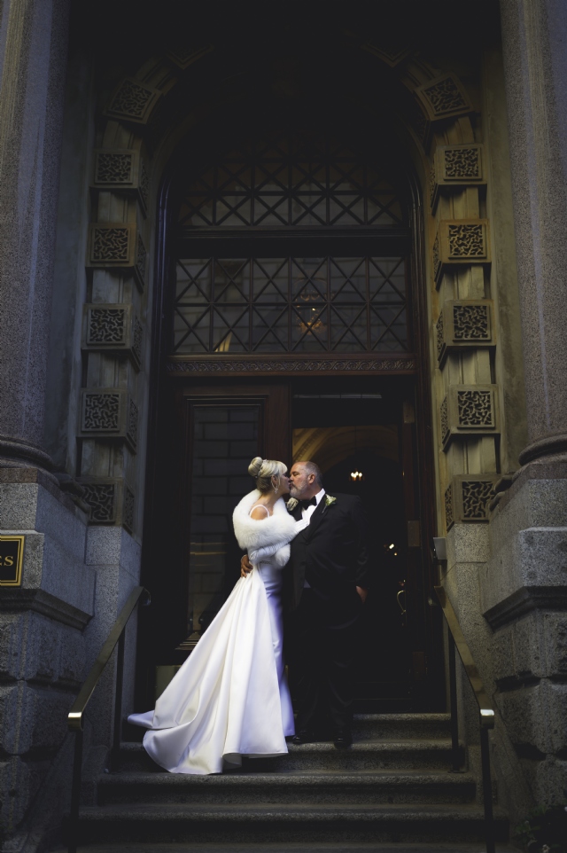 Sp�cialistes du mariage et Mitzvah au Montr�al | Producteurs de mariages et d'�v�nements � Montr�al - artistes en direct, DJ's pour mariages, c�r�monies de mariage, danseurs, mariages et �v�nements, �clairage pour votre mariage et moments sp�ciaux.