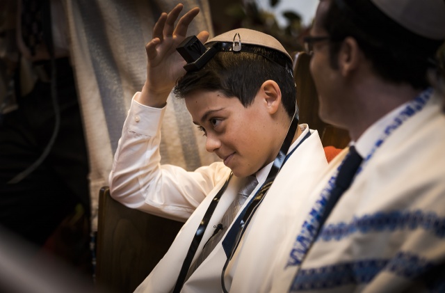 Spcialistes du mariage et Mitzvah au Montral | Producteurs de mariages et d'vnements  Montral - artistes en direct, DJ's pour mariages, crmonies de mariage, danseurs, mariages et vnements, clairage pour votre mariage et moments spciaux.