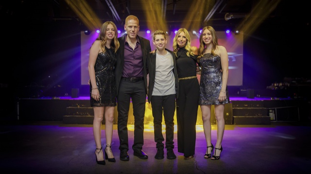 Sp�cialistes du mariage et Mitzvah au Montr�al | Producteurs de mariages et d'�v�nements � Montr�al - artistes en direct, DJ's pour mariages, c�r�monies de mariage, danseurs, mariages et �v�nements, �clairage pour votre mariage et moments sp�ciaux.