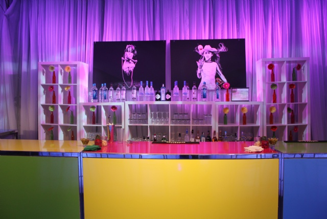 Sp�cialistes du mariage et Mitzvah au Montr�al | Producteurs de mariages et d'�v�nements � Montr�al - artistes en direct, DJ's pour mariages, c�r�monies de mariage, danseurs, mariages et �v�nements, �clairage pour votre mariage et moments sp�ciaux.