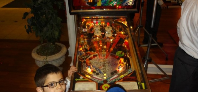 Sp�cialistes du mariage et Mitzvah au Montr�al | Producteurs de mariages et d'�v�nements � Montr�al - artistes en direct, DJ's pour mariages, c�r�monies de mariage, danseurs, mariages et �v�nements, �clairage pour votre mariage et moments sp�ciaux.