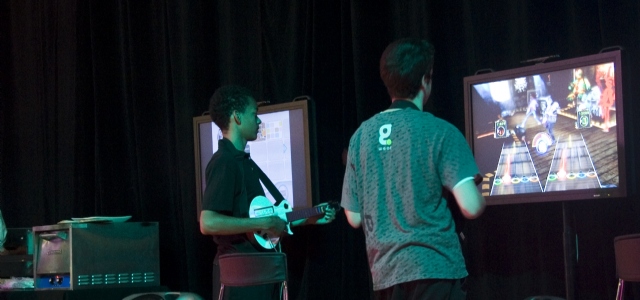 Sp�cialistes du mariage et Mitzvah au Montr�al | Producteurs de mariages et d'�v�nements � Montr�al - artistes en direct, DJ's pour mariages, c�r�monies de mariage, danseurs, mariages et �v�nements, �clairage pour votre mariage et moments sp�ciaux.