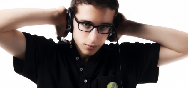 Sp�cialistes du mariage et Mitzvah au Montr�al | Producteurs de mariages et d'�v�nements � Montr�al - artistes en direct, DJ's pour mariages, c�r�monies de mariage, danseurs, mariages et �v�nements, �clairage pour votre mariage et moments sp�ciaux.