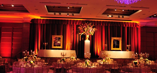Sp�cialistes du mariage et Mitzvah au Montr�al | Producteurs de mariages et d'�v�nements � Montr�al - artistes en direct, DJ's pour mariages, c�r�monies de mariage, danseurs, mariages et �v�nements, �clairage pour votre mariage et moments sp�ciaux.