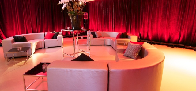 Sp�cialistes du mariage et Mitzvah au Montr�al | Producteurs de mariages et d'�v�nements � Montr�al - artistes en direct, DJ's pour mariages, c�r�monies de mariage, danseurs, mariages et �v�nements, �clairage pour votre mariage et moments sp�ciaux.