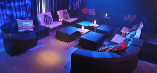 Sp�cialistes du mariage et Mitzvah au Montr�al | Producteurs de mariages et d'�v�nements � Montr�al - artistes en direct, DJ's pour mariages, c�r�monies de mariage, danseurs, mariages et �v�nements, �clairage pour votre mariage et moments sp�ciaux.