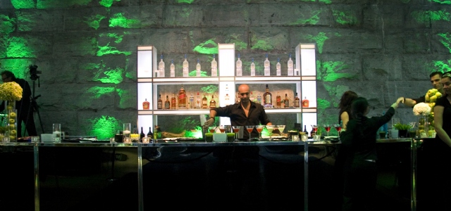 Sp�cialistes du mariage et Mitzvah au Montr�al | Producteurs de mariages et d'�v�nements � Montr�al - artistes en direct, DJ's pour mariages, c�r�monies de mariage, danseurs, mariages et �v�nements, �clairage pour votre mariage et moments sp�ciaux.