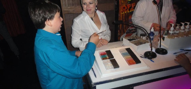 Sp�cialistes du mariage et Mitzvah au Montr�al | Producteurs de mariages et d'�v�nements � Montr�al - artistes en direct, DJ's pour mariages, c�r�monies de mariage, danseurs, mariages et �v�nements, �clairage pour votre mariage et moments sp�ciaux.