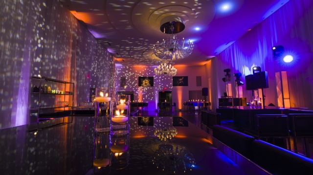 Montreal Wedding, Mitzvah Specialists | Montreal's Wedding & event producers - live performers, DJ's for weddings, MC's, dancers, wedding / event rentals, lighting for your Wedding & special moments.