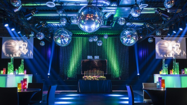 Montreal Wedding, Mitzvah Specialists | Montreal's Wedding & event producers - live performers, DJ's for weddings, MC's, dancers, wedding / event rentals, lighting for your Wedding & special moments.