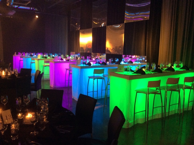 Montreal Wedding, Mitzvah Specialists | Montreal's Wedding & event producers - live performers, DJ's for weddings, MC's, dancers, wedding / event rentals, lighting for your Wedding & special moments.